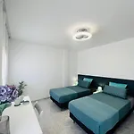 Paulmarie Duplex Ocean View شقة أذيخي