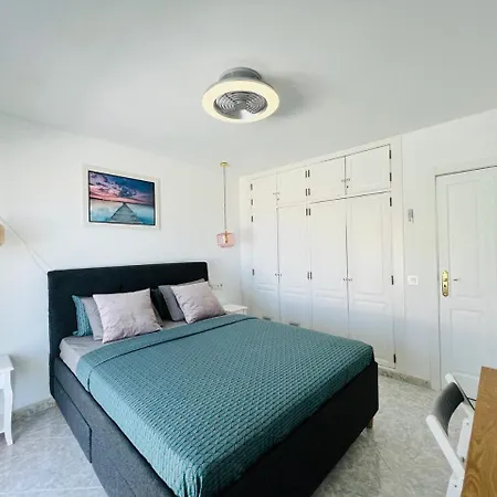 Paulmarie Duplex Ocean View 아데제